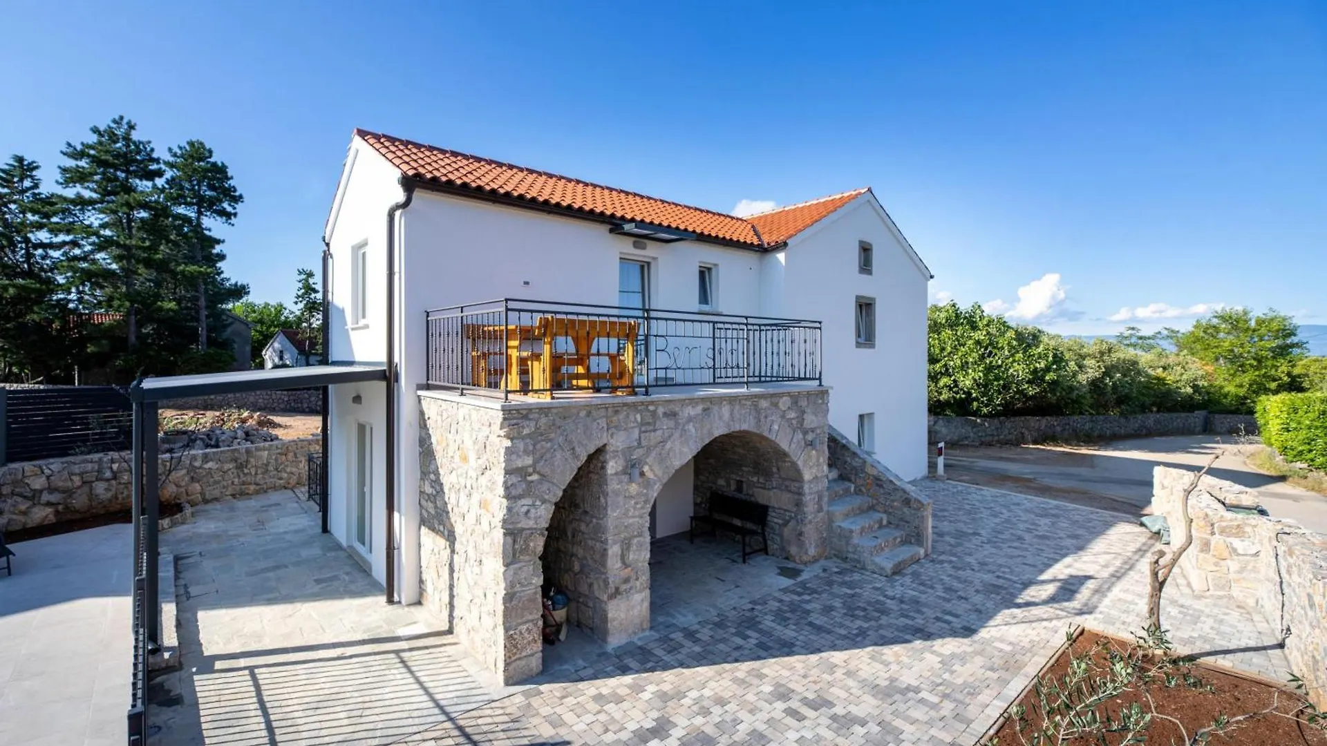 Villa Isabela Lakmartin 0*,  Croatia